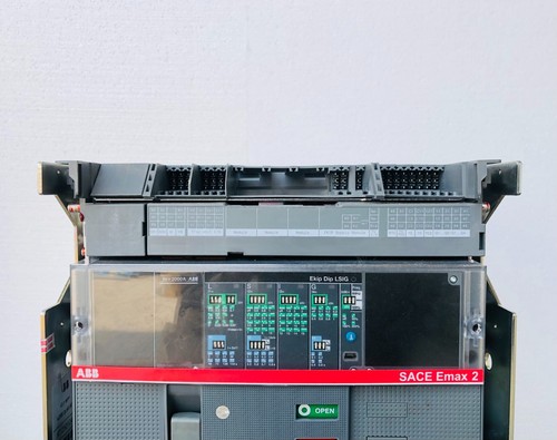 ABB SACE Emax 2 E2.2C ACB Air Circuit Breaker 2000A 3P Ekip Dsip LSIG W/Drawout - Picture 4 of 11