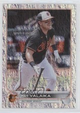 2022 Topps Series 2 Foilboard 92/390 Pat Valaika #575 1b8