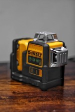 DeWalt DW089LG 12V Green Line 3 x 360 Laser Level Laser + battery + charger