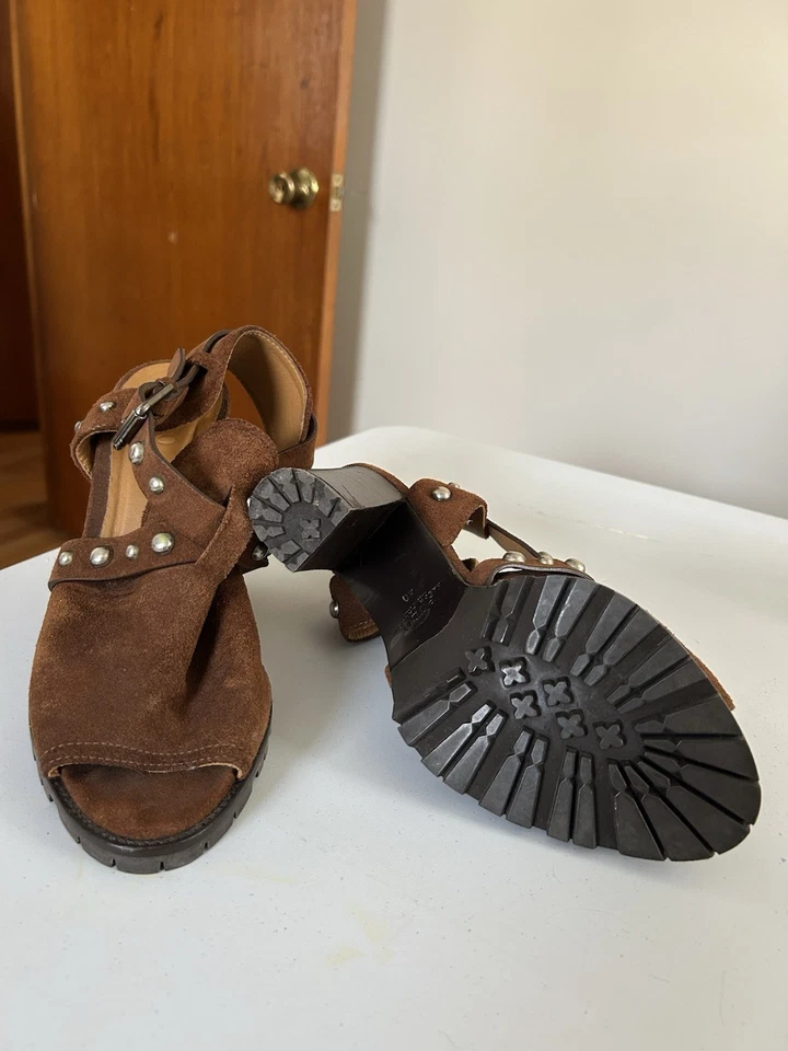 Salto Polo Ralph Lauren tamanho 9 couro marrom com tachas - originalmente $485! - Imagem 3 de 4