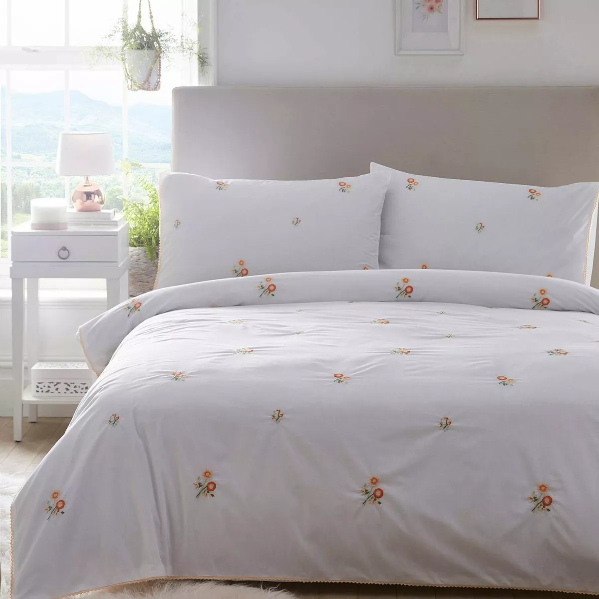 DEBENHAMS King Duvet Set Dakota Embroidered Duvet Pillow Covers High Quality