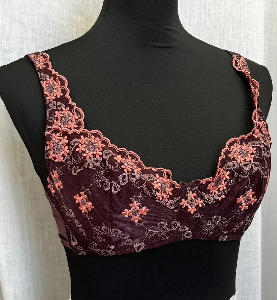 FREDERICKS of HOLLYWOOD Underwire Bra 34C Pink Embroidery On Dark Red - Image 2 of 4