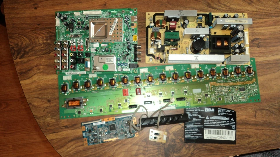 KIT REPARACIÓN COMPLETO RCA L42FHD37R  Foto 2 de 3