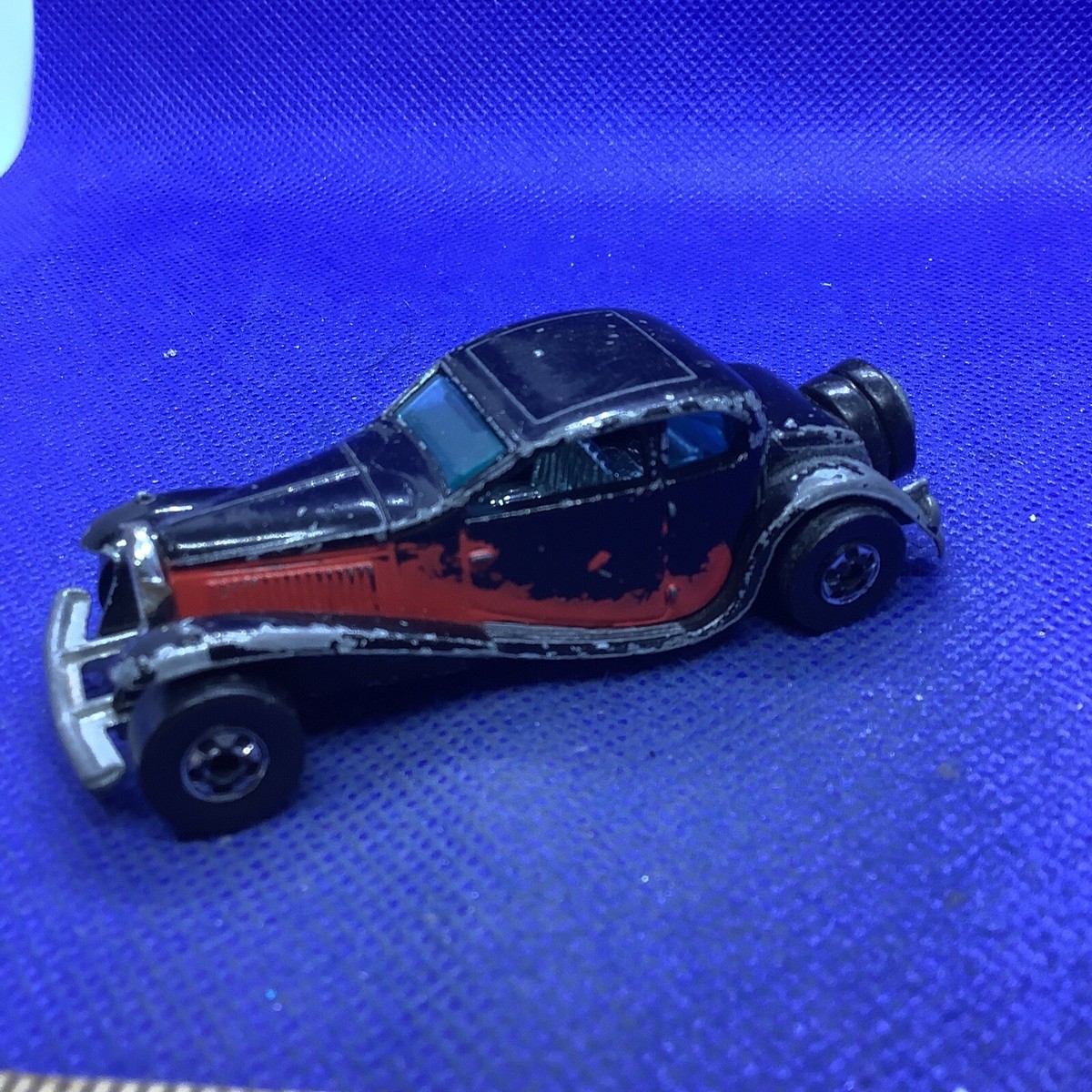'37 Bugatti Black 1980 Mattel Vintage Hot Wheels Blackwall