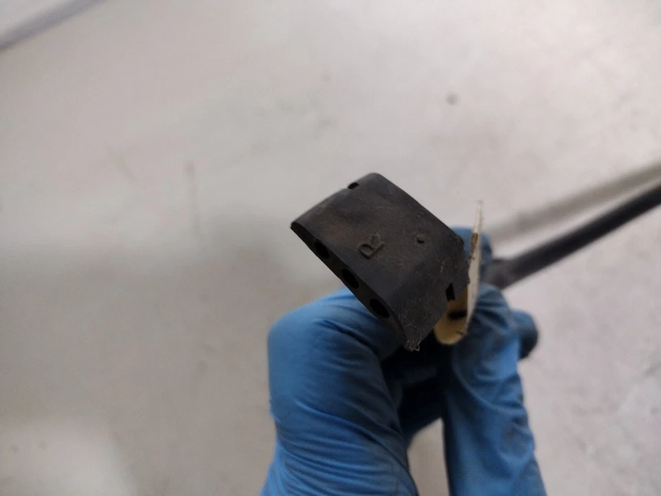 1993-1996 Cadillac Fleetwood brougham fiber optic turn signal cable RH Passenger - Image 2 of 4