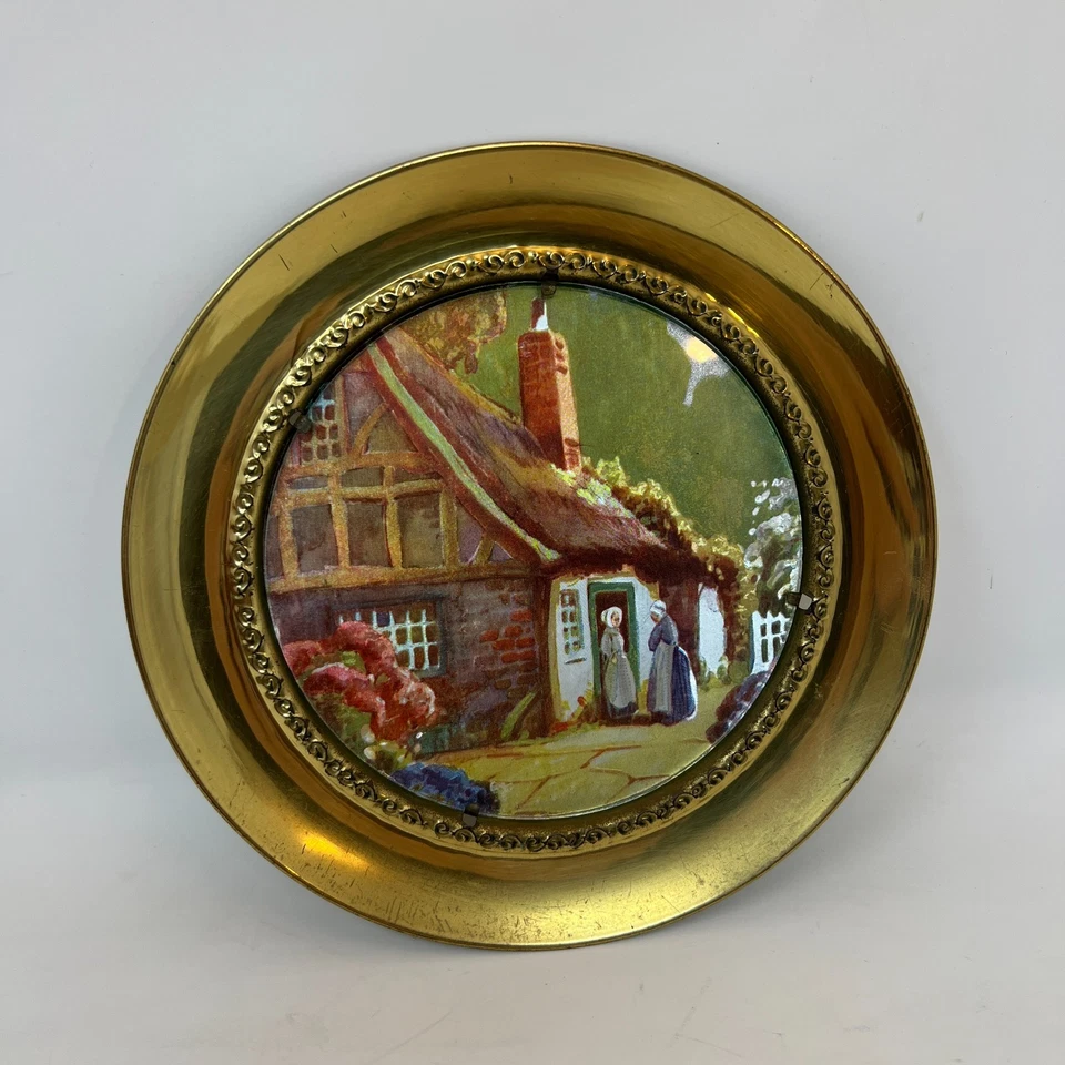 Two Vintage Brass Hanging Foil Art Framed Pictures Under Glass Round 7.5" - Image 4 of 4