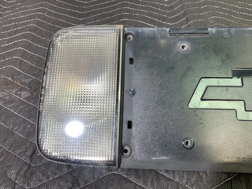 1997-2004 C5 Corvette Oem Rear License Plate Bracket Mount Reverse Lights Trim - Image 2 of 4