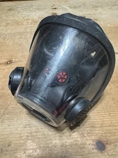 Scott AV-3000 HT Fire Fighter SCBA Mask Amp Bracket SIZE Medium  4-pt harness 2A