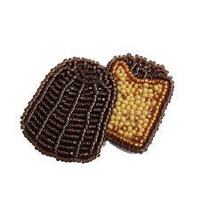 MIYUKI Bead Embroidery Hungry Brooch Kit Canel  Dessert HCA20-1