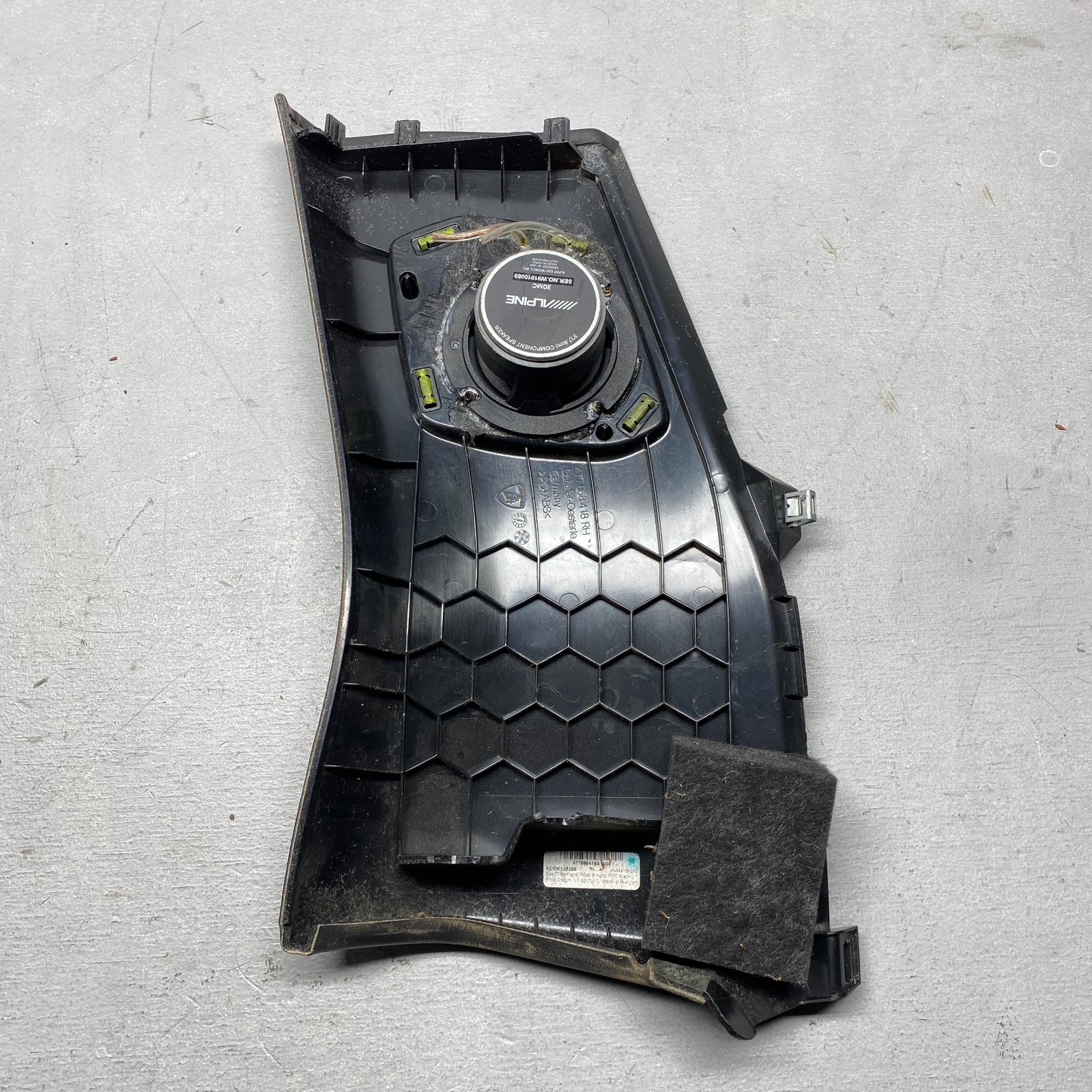 2018 Lamborghini Huracan Right B-Pillar Trim W/ Speaker 4T7868418A