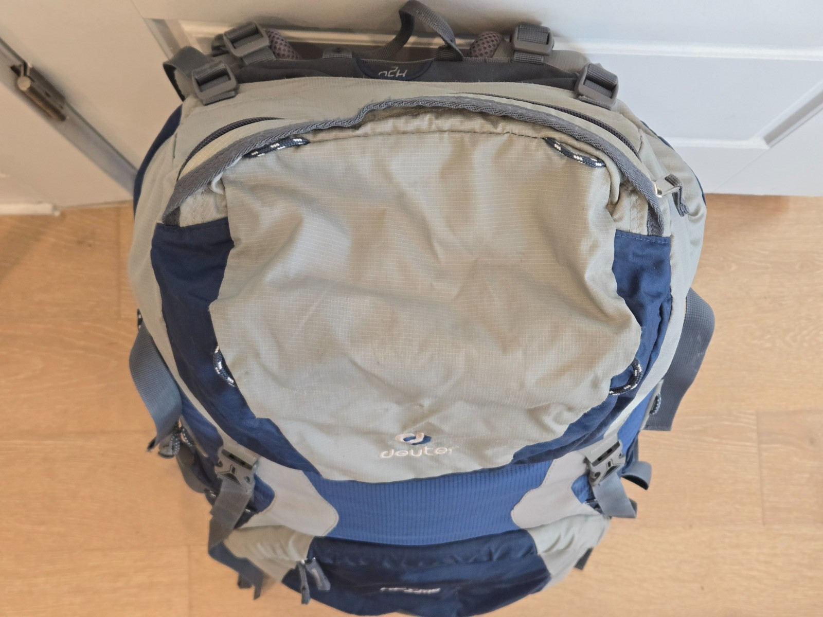 Deuter Act Lite 65 +10 Rucksack Framed Hiking Backpack Daypack Blue & Gray