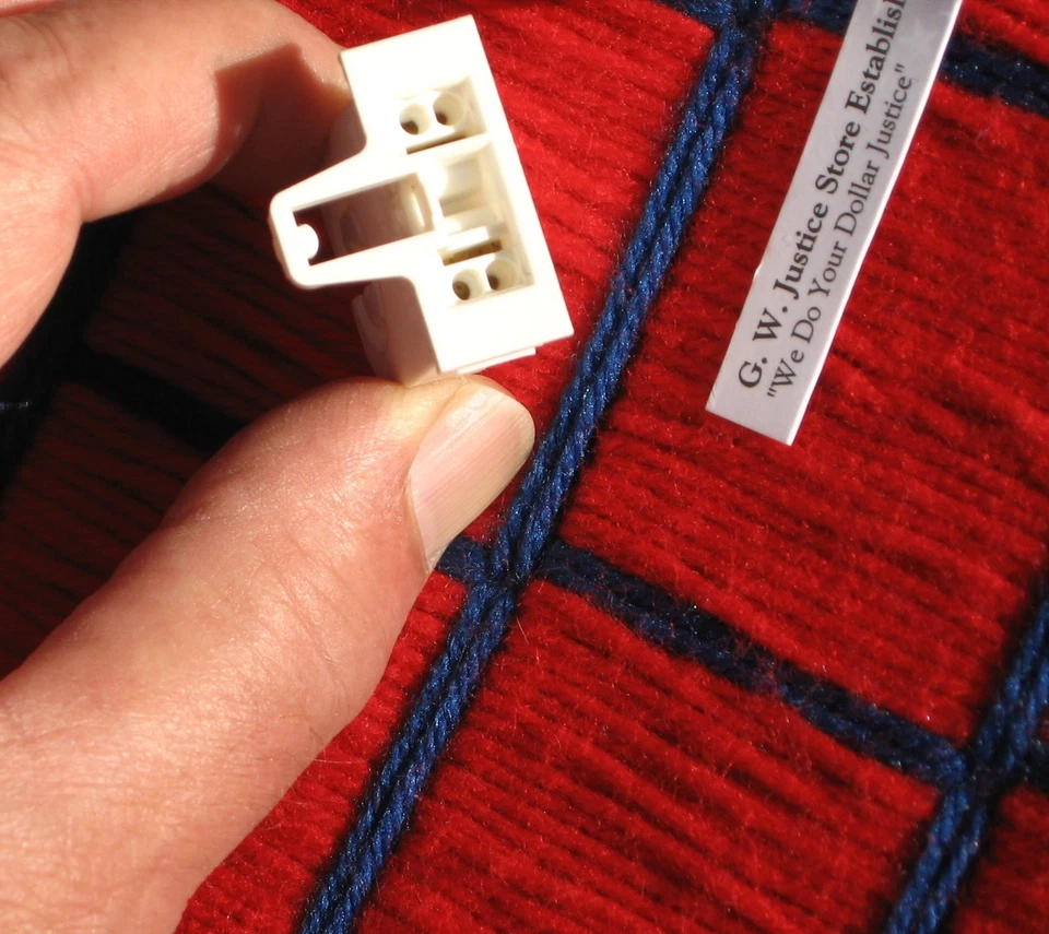 2new FLUORESCENT light bulb SOCKET LED 2 PIN T12 bipin G13 lampholder 4 hole T8  - Image 2 of 4