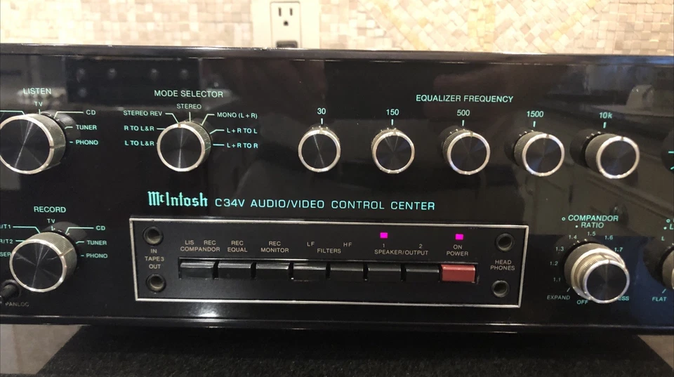 McIntosh C34V Audio/Video Control Center Amplifier Perfect Working Condition C9 - Image 3 of 4