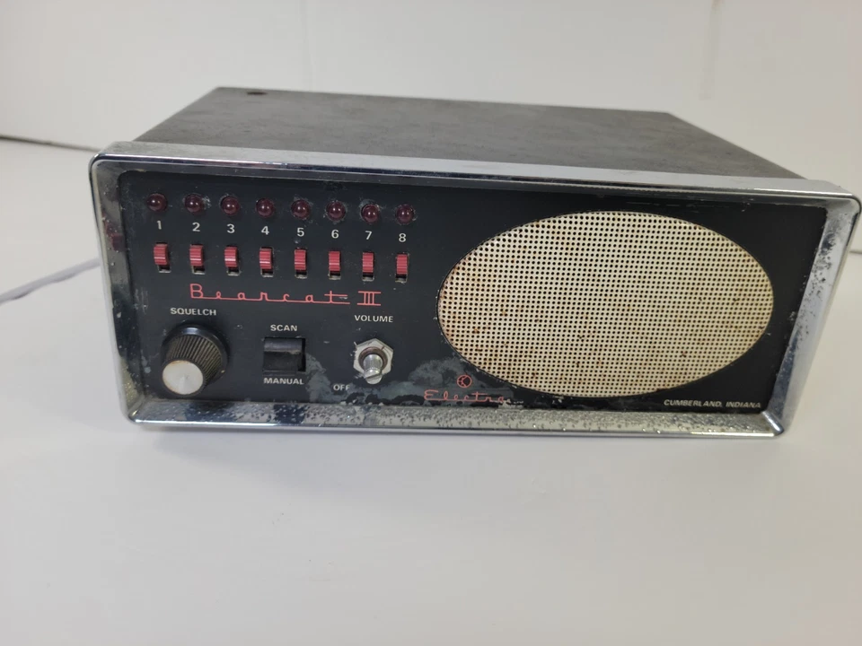 Receptor de radio de 8 canales Electra Bearcat 3 modelo #BC III vintage 1977 funcionando Foto 2 de 4