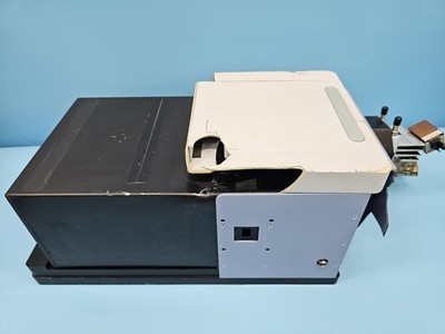BRUKER unknown analyzer