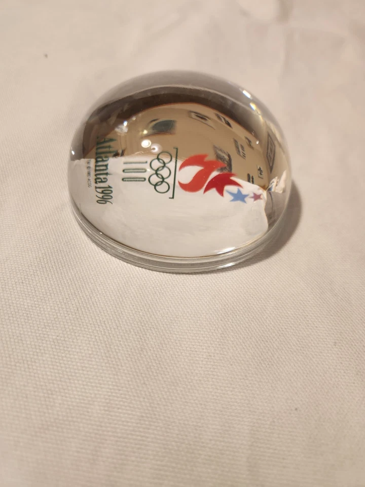 Pisapapeles de vidrio vintage Atlanta 1996 Juegos Olímpicos coleccionable EE. UU. Foto 3 de 3