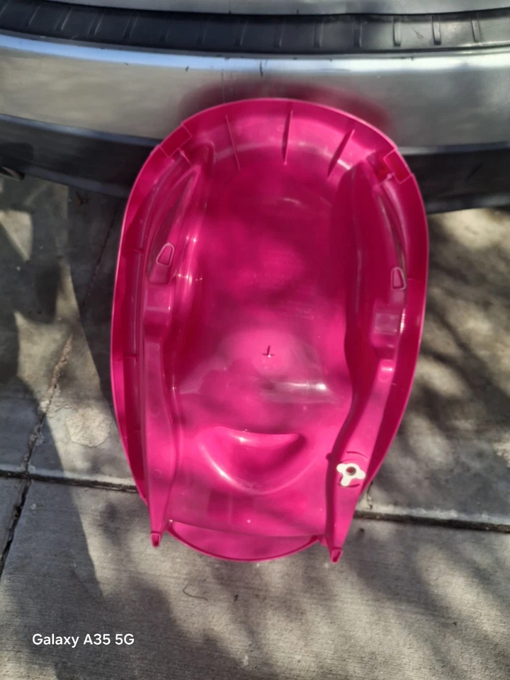Bañera de bebé para una niña Bañera de bebé para recién nacido Foto 3 de 3