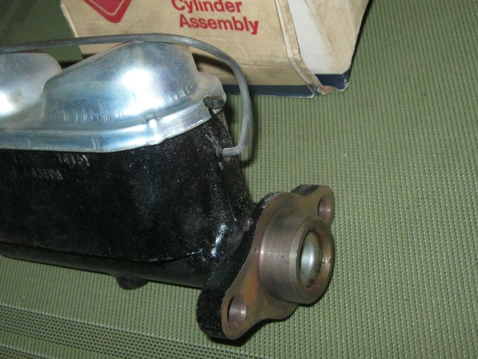 Ford Galaxie 1969-1971, Mercury Monterey, cilindro maestro Marauder, potencia Nuevo de Lote Antiguo Foto 4 de 4