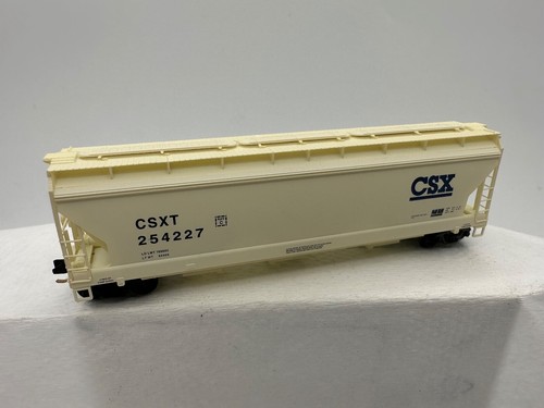 CSX, tolva cubierta de flujo central ACF de 3 bahías con escotillas alargadas, CSXT 254227 | Zustand: New