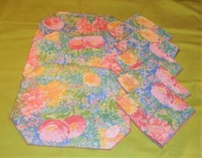 3 anciens napperons et 5 serviettes en tissu, motif floral printemps, neufs, jamais utilisés