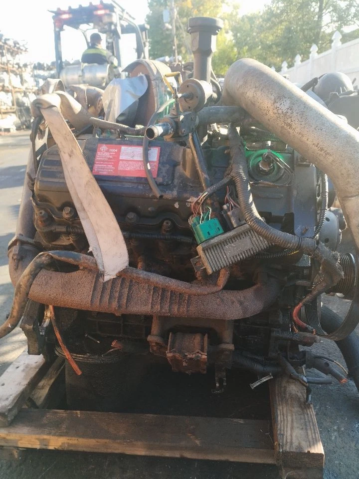 Used Engine Complete Assembly fits: 2004 Ford F250SD PICKUP 6.0L VIN P 8th digit - Image 2 of 4