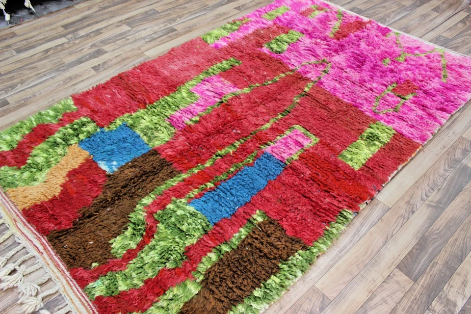 Moroccan Wool Rug 246x157 cm – Handwoven Berber Carpet – 8x5 ft Handmade Rug - Image 2 of 4