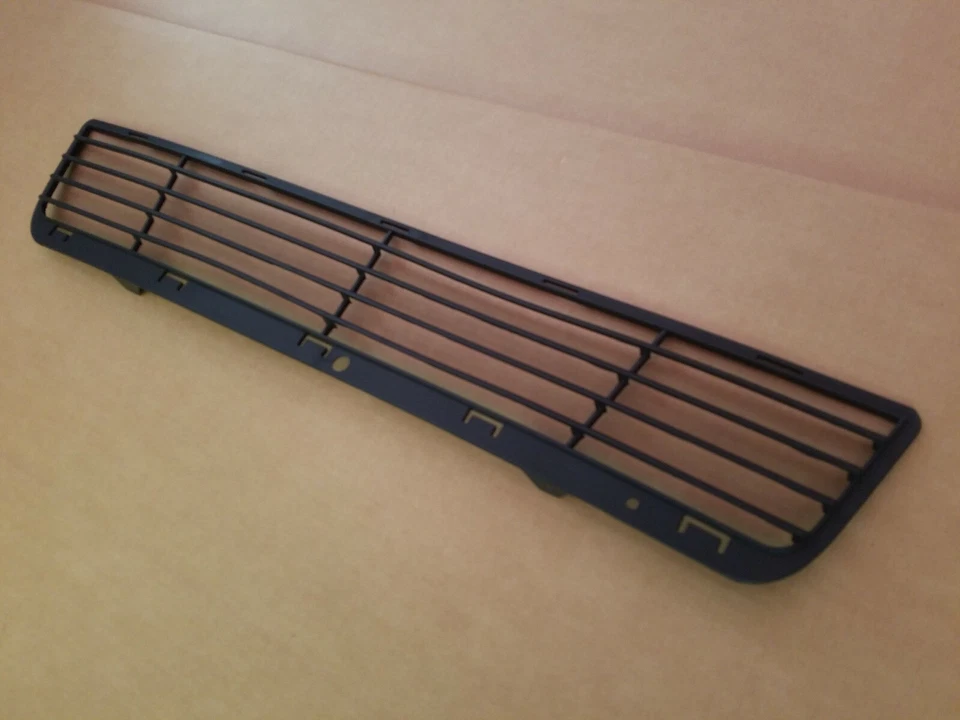 Parachoques delantero Dodge Journey 2009-2019 negro parrilla inferior NUEVO Foto 3 de 4