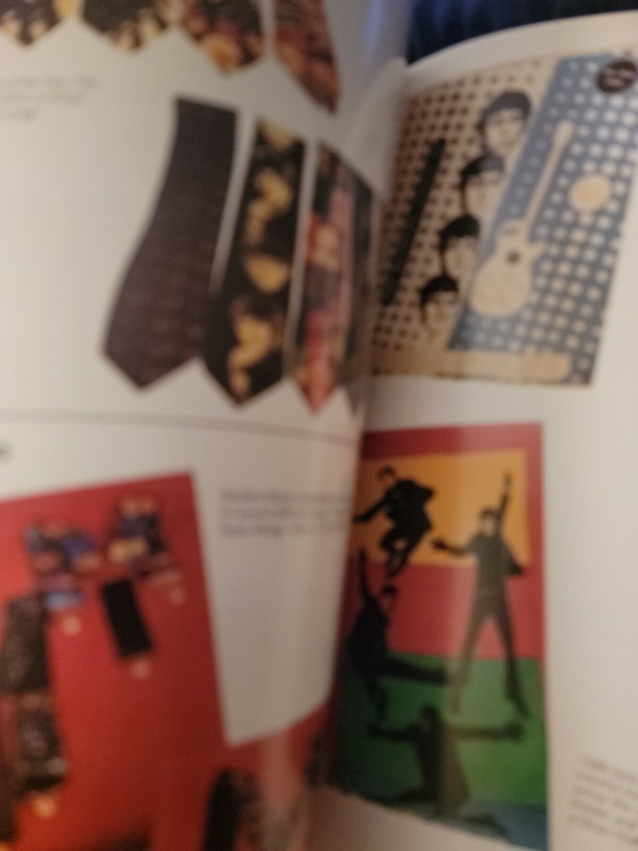 BeatleMania A Collector's Guide w/Price Guide 575+ Color Photos