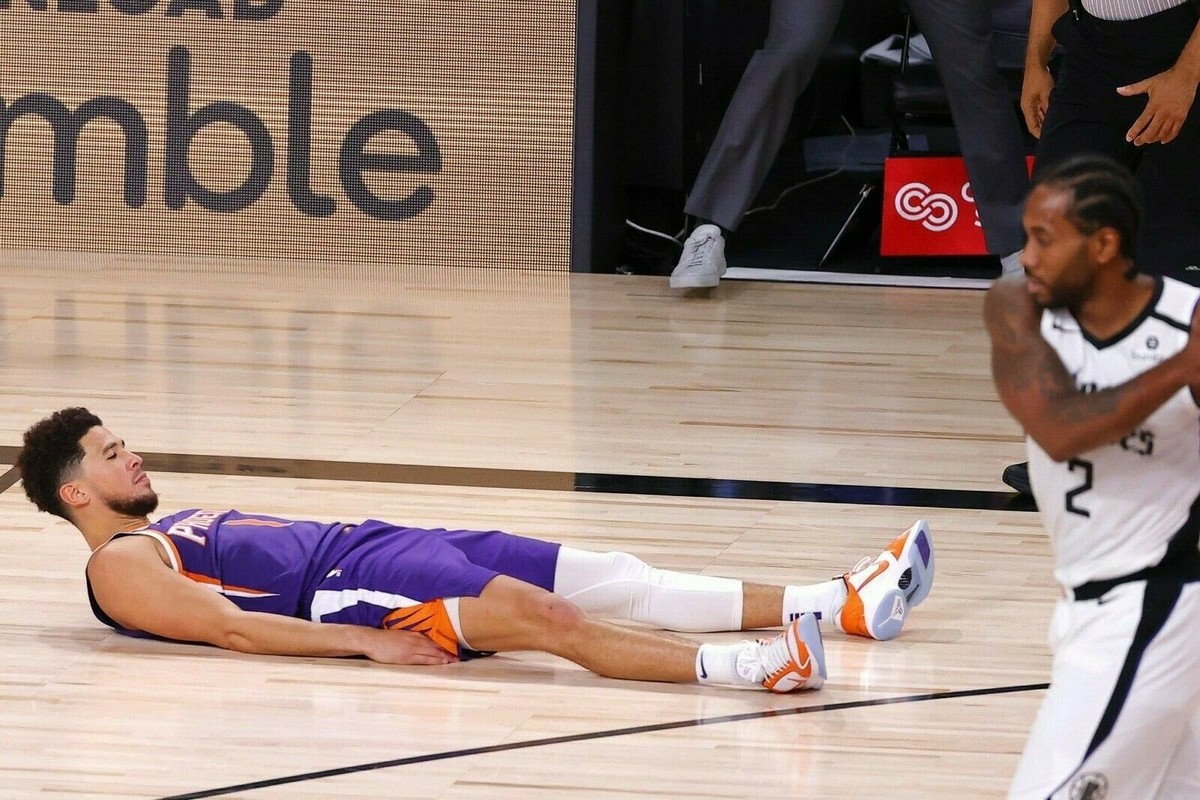 Phoenix Suns Devin Booker Bubble Poster (20x30 inches) | eBay