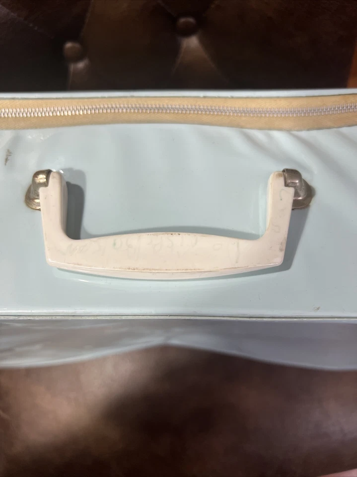 Vintage (1965) Barbie & Francie Suitcase Light Blue Mattel Rare Collectible - Image 3 of 4