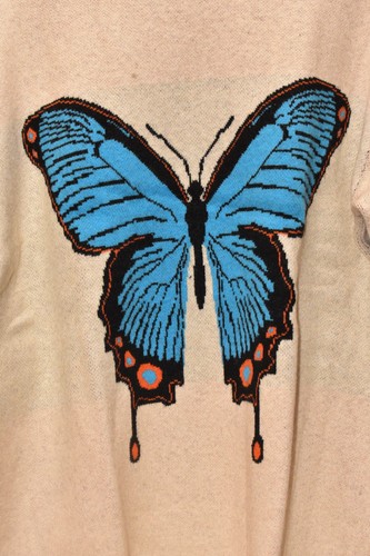 MCJC WOMEN'S BEIGE SWEATER WITH A MULTI COLOR BUTTERFLY SIZE LARGE NWT - Picture 4 of 8