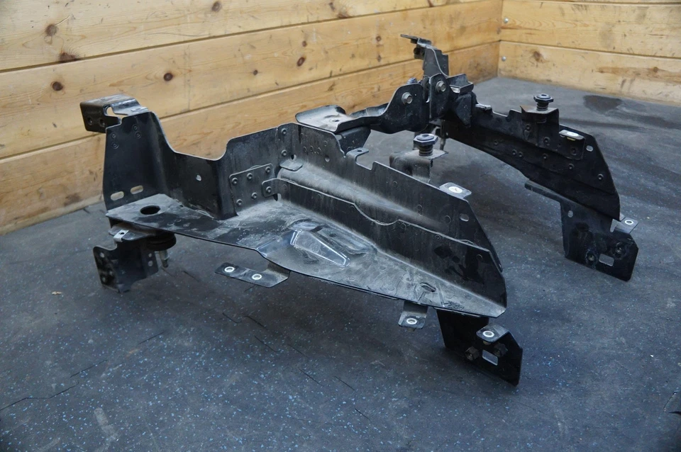 Front Radiator Nose Cone Frame Mount Support Assembly OEM Plymouth Prowler 97-02 Foto 3 de 4