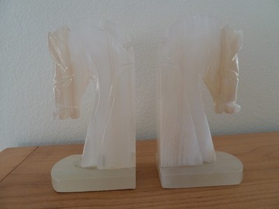 2 Buchstützen Pferd Pferdekopf Marmor Edler Onyx