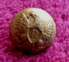 NON EXCAVATED CIVIL WAR UNION EAGLE "R" RIFLEMAN CUFF BUTTON