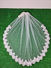 NWT Floral Lace Embroidery Bridal Veil Fingertip Length Ivory White Metal Comb
