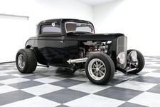 1932 Ford Hi-Boy Coupe