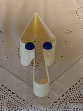 Tupperware Cake Slicer / Cutter / Piece by Piece / Pie Cutter Model 2872A USA