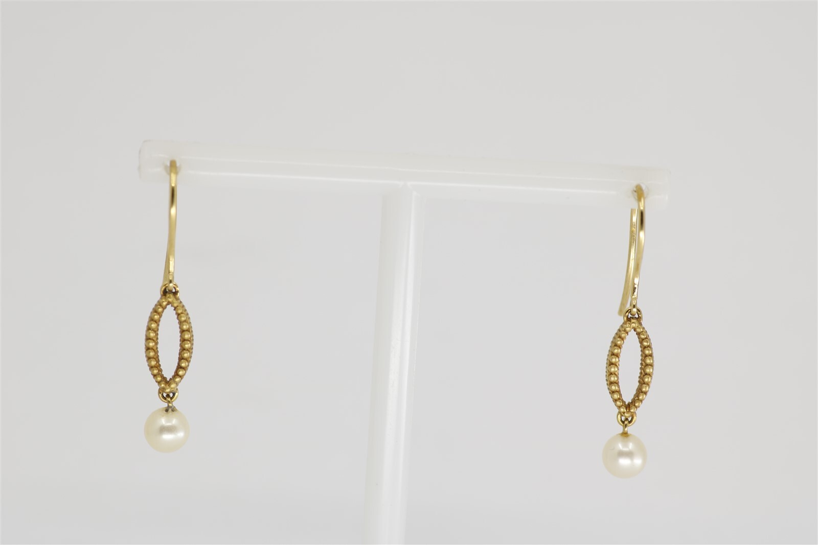 Vintage 18K Gold Iridesse Marquise Round Pearl Beaded Earrings 1 3/8 Inch