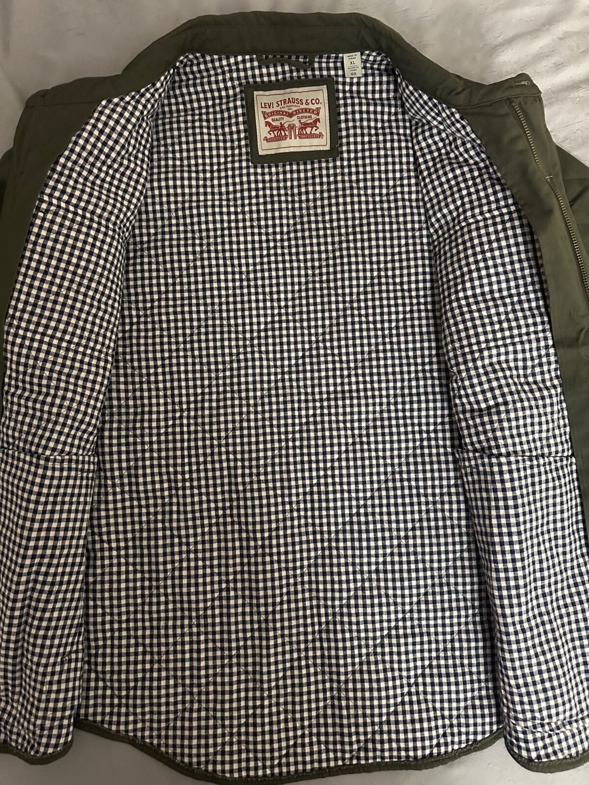 Picture 4 of 5