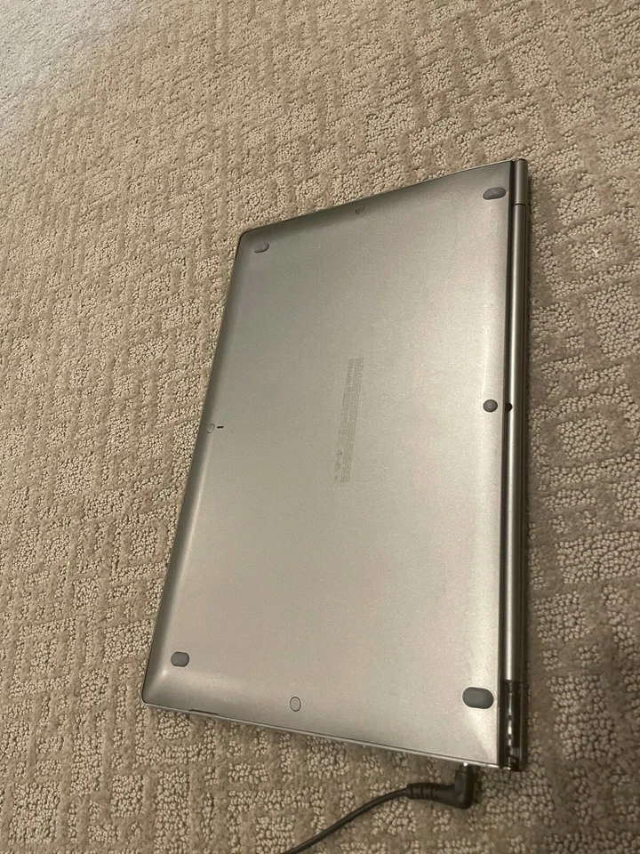 LG gram 15Z970 15.6in. (256GB, Intel Core i5 7th Gen., 2.5GHz, 8GB) Notebook/Lap - Imagem 3 de 4