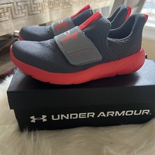 BNOB New Under Armour Sneakers Grey/Orange SZ. 1 Youth