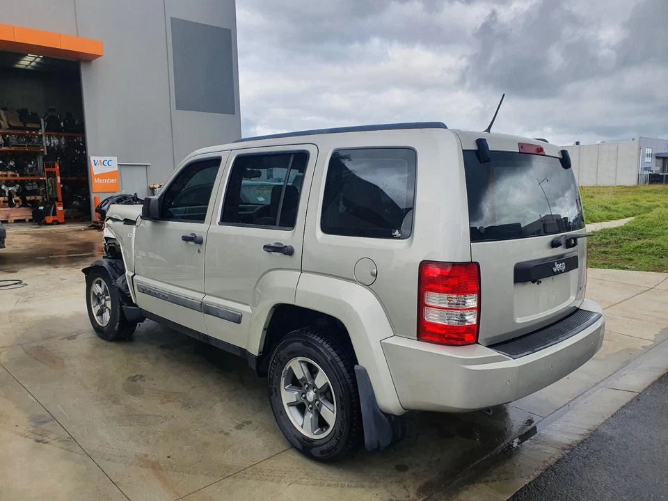 JEEP CHEROKEE KK REAR BUMPER W/ITH PARK SENSOR 11/07-10/12  - image 2 of 4