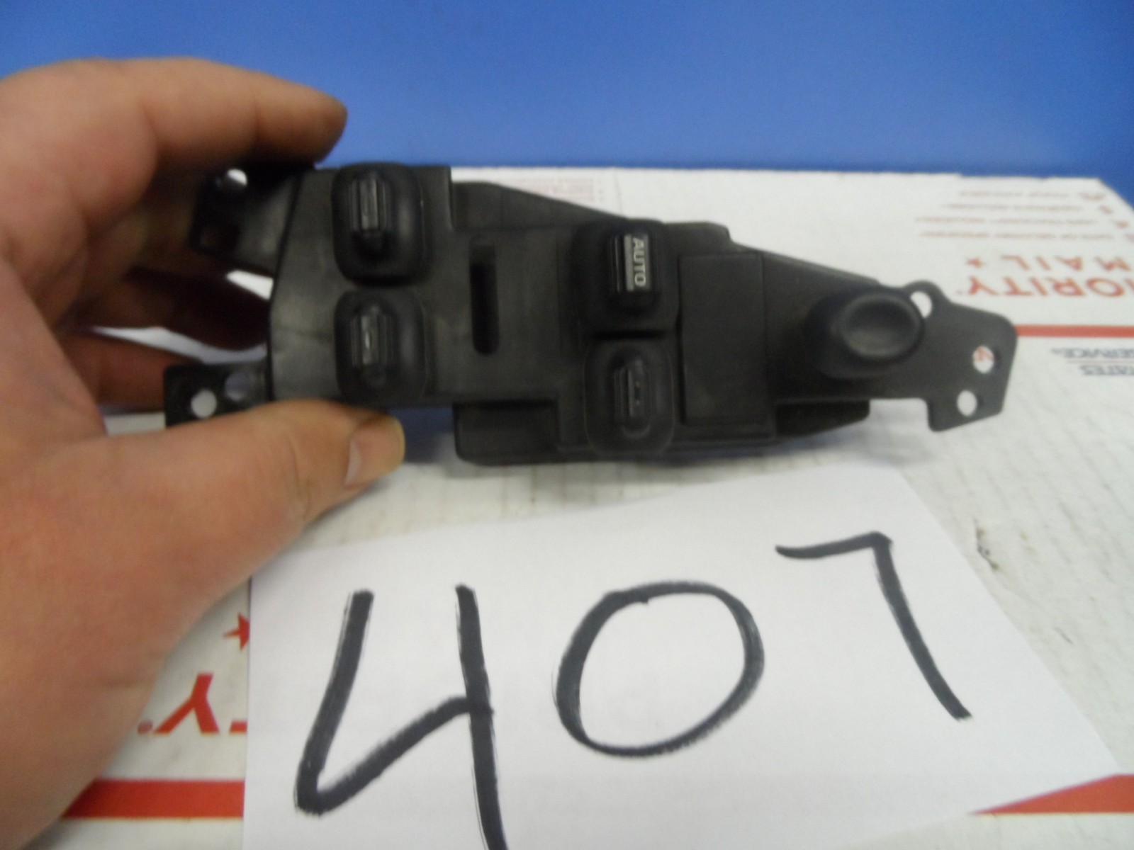 99 00 01 02 03 04 Chrysler 300 Master Window Switch Control Power DRIVER #407