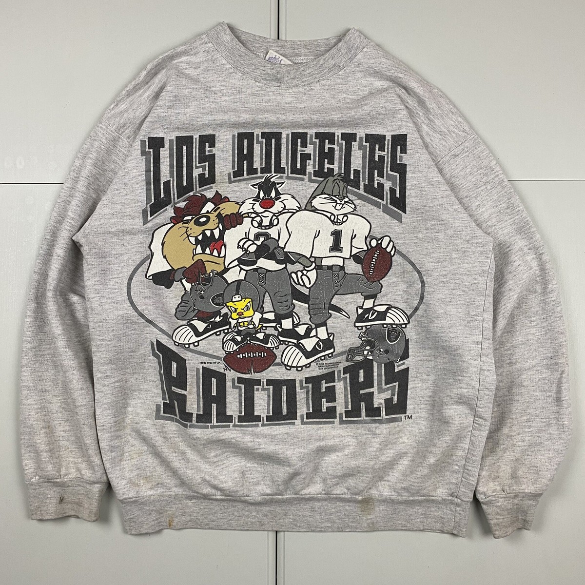 Vintage 90s Los Angeles Raiders Looney Tunes Graphic Vintage 90s Los Angeles Raiders Looney Tunes Graphic