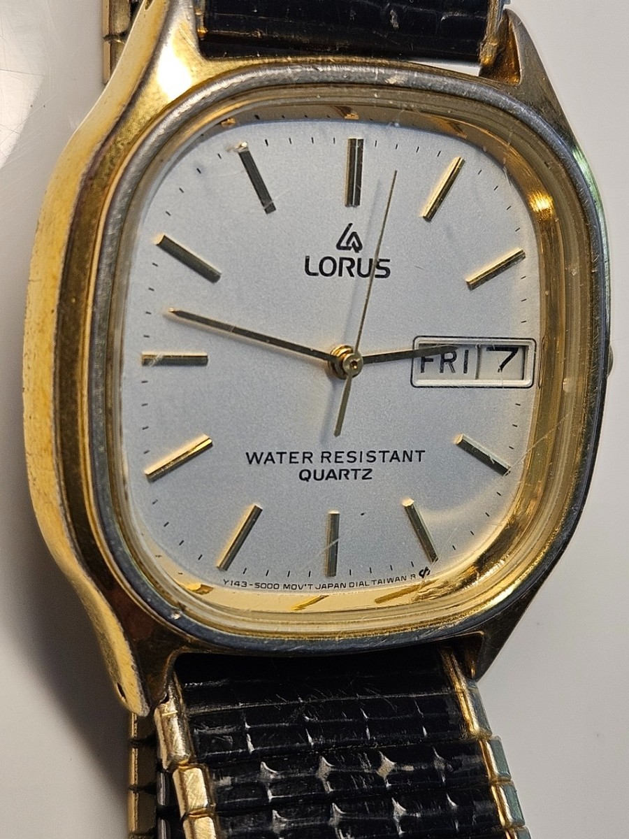 Vintage Mens Lorus Quartz Watch Y143-5000 Water resistant