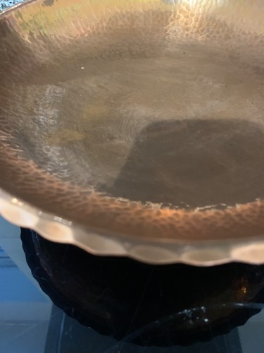 Lovely GWG Vintage Heavy Arts and Crafts Hammered Copper Pedestal Bowl - Picture 10 of 13