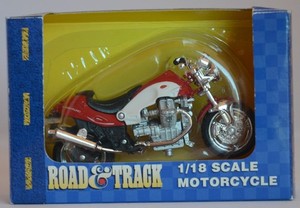 Maisto Road & Track 1:18 scale Moto Guzzi V10 Centauro Motorcycle Model-New