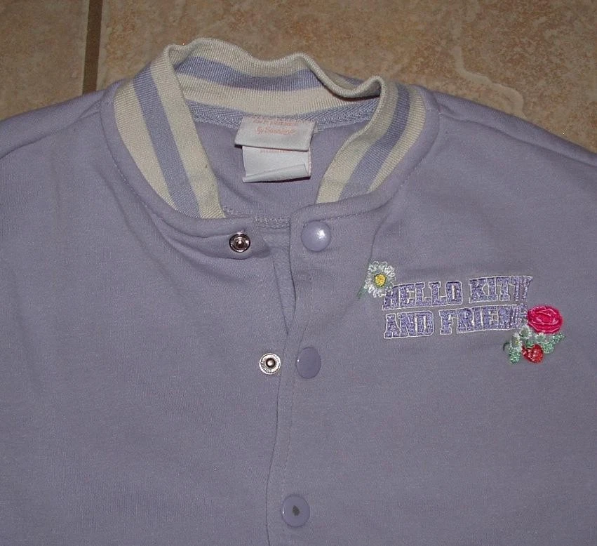 Chaqueta de béisbol HELLO KITTY bordada forrada de vellón púrpura claro talla pequeña para niñas Foto 2 de 4