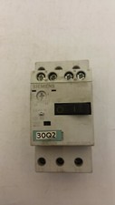 SIEMENS 3RV1011-1EA15 CIRCUIT BREAKER 2.8-4 AMP 690 VAC 3 POLE SIZE S001 NO/1NC
