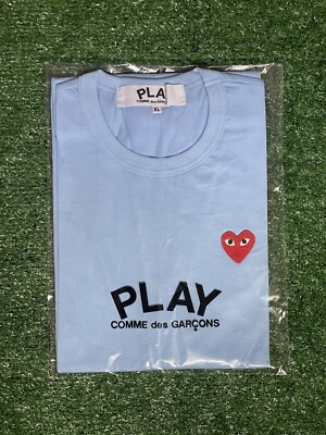 【関税送料込み】COMME des GARCONS PLAY Tシャツ CDG Comme Des Garcons Play Pastelle Blue T-Shirt Authentic
